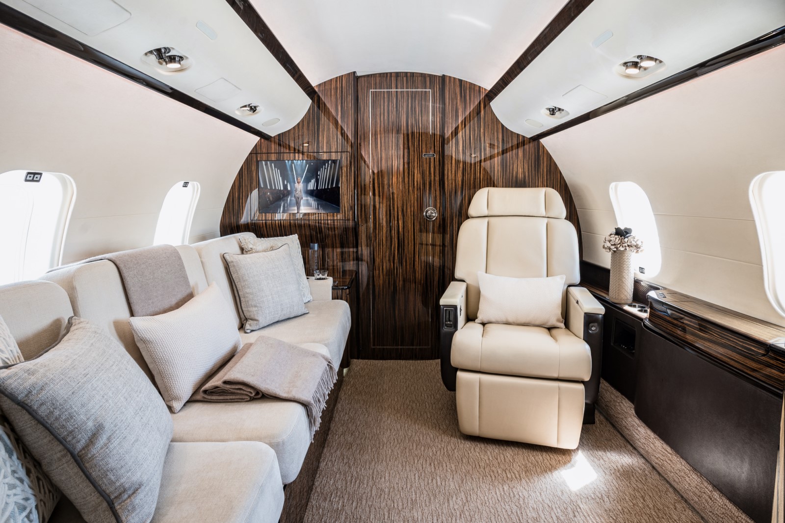 Aircraft photo