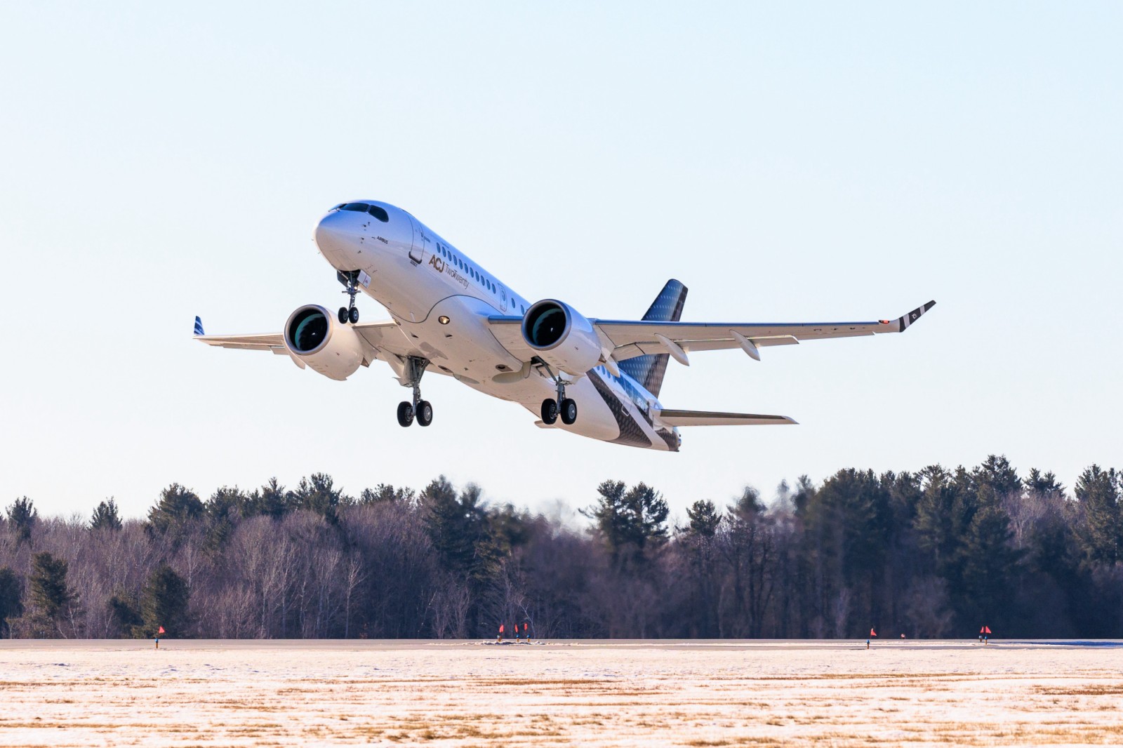 Contact Global Jet: your private aviation partner to Geneva